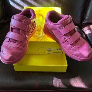 Gently Used Off White Sneakers